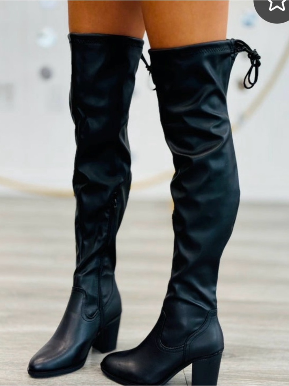 Forever 21 Black Over-the-Knee Block Heel Boots